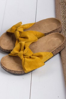 Παντόφλες Flatforms suede με φιόγκο - Κίτρινο