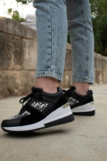 Sneakers με Εσωτερική επένδυση - Μαύρο