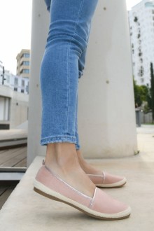 Εσπαντρίγιες suede με ψάθα με μεταλλικές λεπτομέρειες και ανατομικό πάτο - Ρόζ