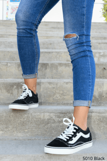 Sneakers πάνινα basic με κορδόνια Μαύρο