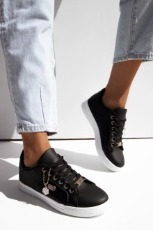 Γυναικεία sneakers σε απλή γραμμή με διακοσμητική αλυσίδα Μαύρο