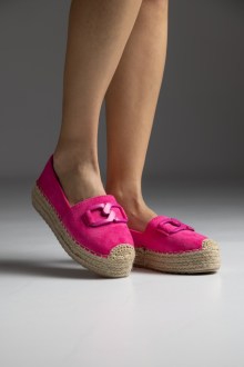 Espadrilles suede δίπατη με  διακοσμητικό πλαστικό στοιχείο στο πάνω μέρος - Φούξια