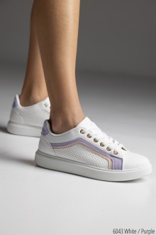 Sneakers με Μώβ Λεπτομέρεια - Λευκό