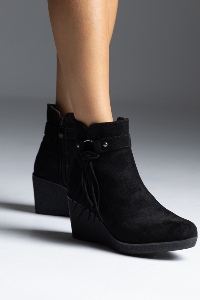 Μποτάκια suede με πλατφόρμα και κρόσσια στο πλάι - Μαύρο - Image 3