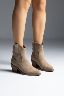 Μποτάκι suede , cowboy με χαμηλό τακούνι - Μπέζ