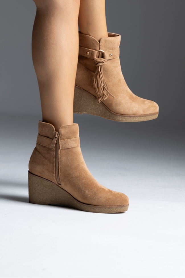 Μποτάκια suede με πλατφόρμα και κρόσσια στο πλάι - Κάμελ - Image 3