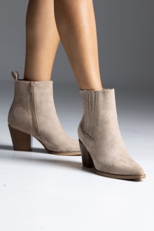 Μποτάκι suede cowboy με χαμηλό τακούνι και μεταλλικό στοιχειο - Μπέζ