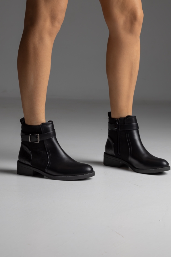 Μποτάκι δερματίνη με αγκράφα και suede λεπτομέρειες - Μαύρο - Image 4