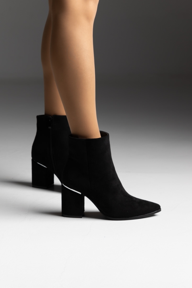 Μποτάκι suede με χοντρό τακούνι και μεταλλική λεπτομέρεια - Μαύρο - Image 3