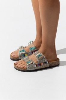 Σανδάλια με strass και πετράδια σε boho style με μαλακό ανατομικο πάτο - Μπέζ