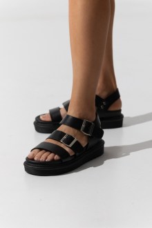 Σανδάλια Flatform με μαλακό ανατομικο πάτο και με λουράκι στα δάχτυλα - Μαύρο