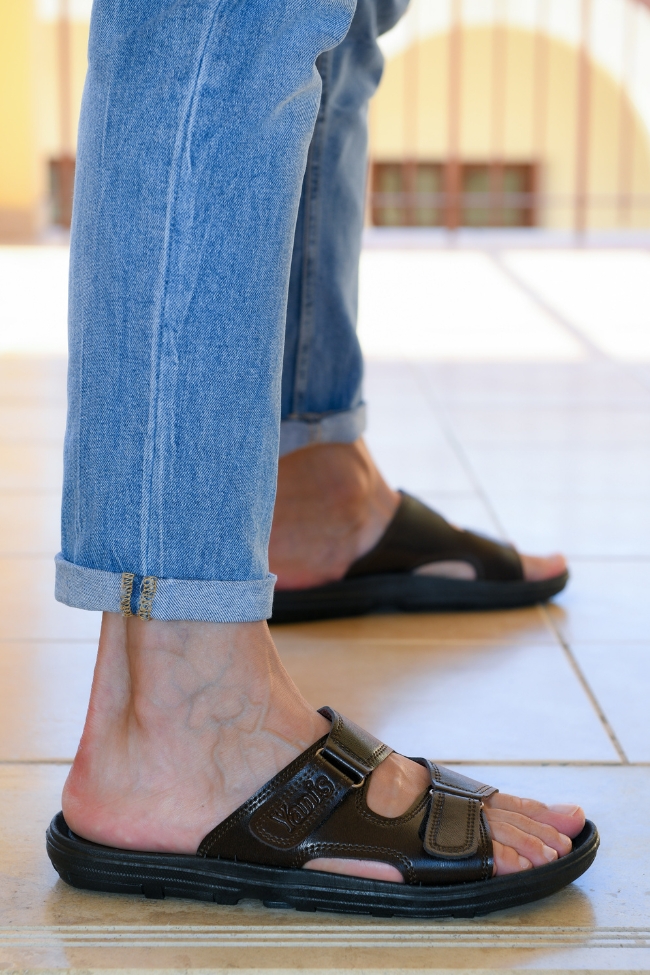 Ανδρικές παντόφλες – Anatomic