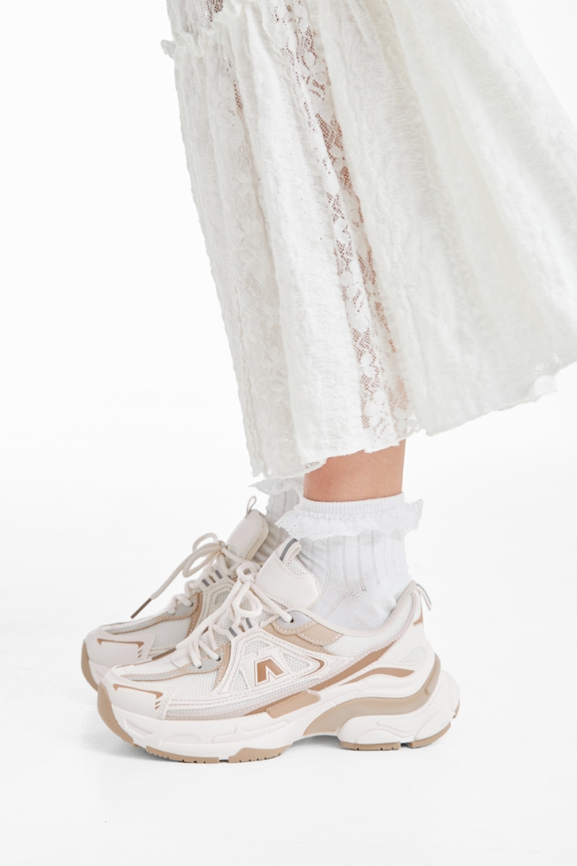 Sneakers σε Συνδυασμό Χρωμάτων - Μπέζ