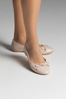 Mπαλαρίνες λουστρίνι flat με διακοσμητικό φιόγκο - Μπέζ