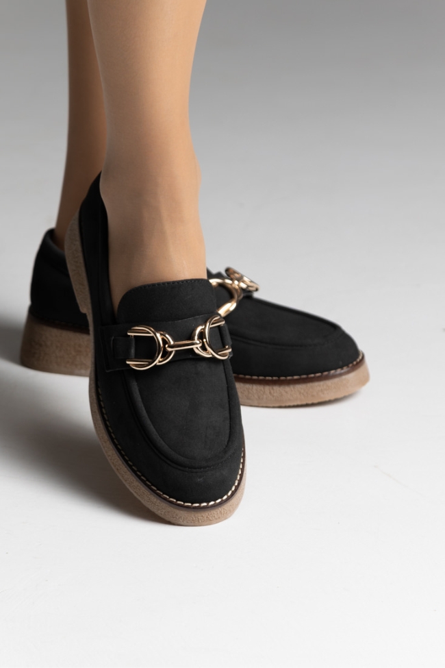 Γυναικεία loafers με κρεπ πάτο και διακοσμητικό στοιχείο - Μαύρο