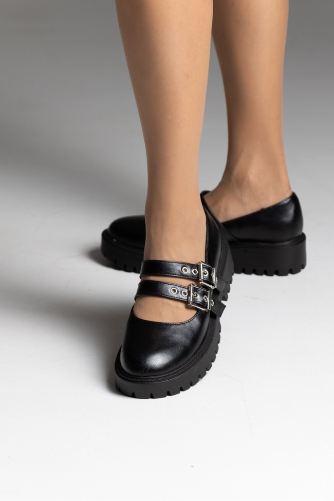 Loafers δερματίνη με διπλό λουράκι στο κουτεπιέ και αγκράφες - Μαύρο - Image 4