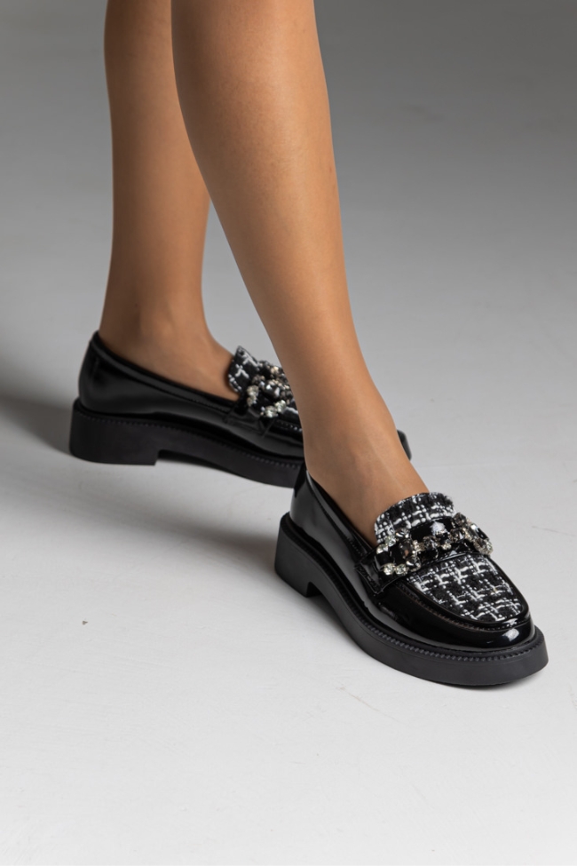 Γυναικεία loafers με σχέδιο από πέτρες στο πάνω μέρος - Μαύρο / Λευκό - Image 6