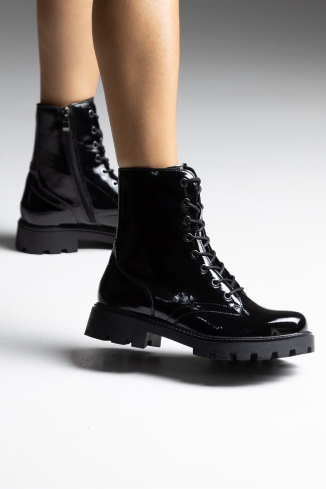 Αρβυλάκια λουστρίνι με τρακτερωτή σόλα και φερμουάρ στην εσωτερική πλευρά.- Μαύρο - Image 3