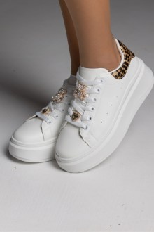 Γυναικεία sneakers με διακοσμητικά στοιχεία στα κορδόνια - Λευκό / Λέοπαρτ