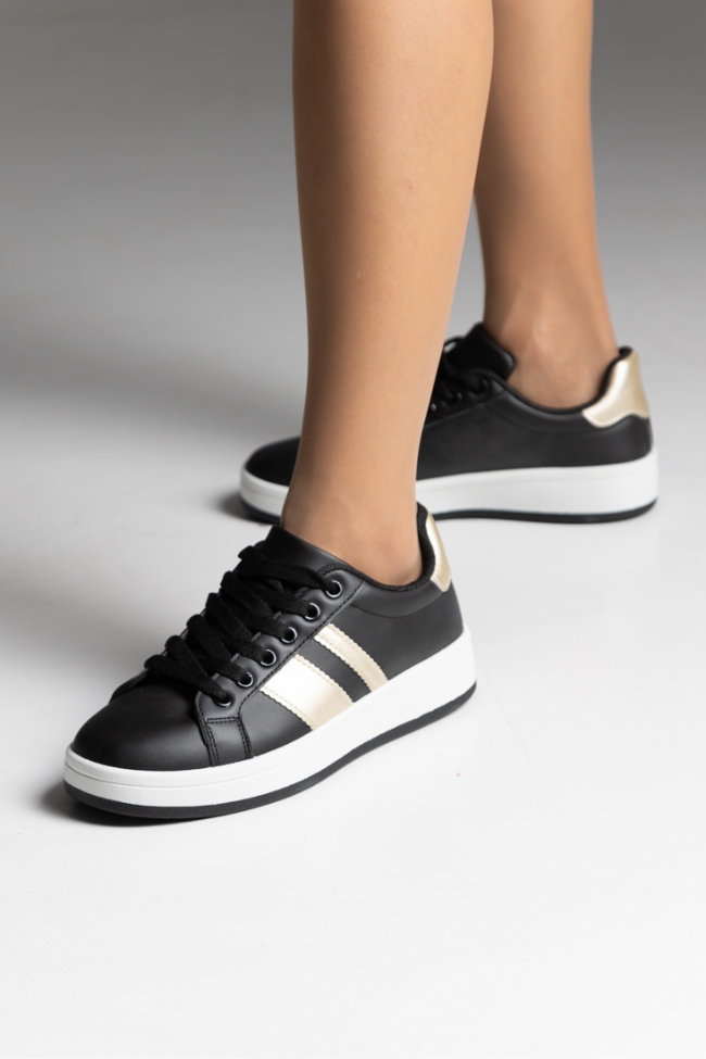 Sneakers κλασικά με λεπτομέρειες - Μαύρο - Image 4