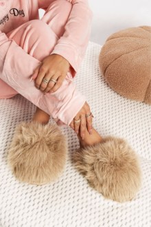 Παντόφλες με Πλούσια Γούνα – Σκούρο Μπέζ