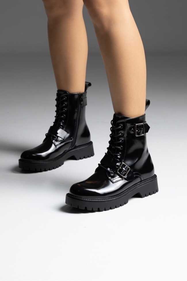 Αρβυλάκια γυναικεία με διακοσμητικές αγκράφες - Μαύρο - Image 5