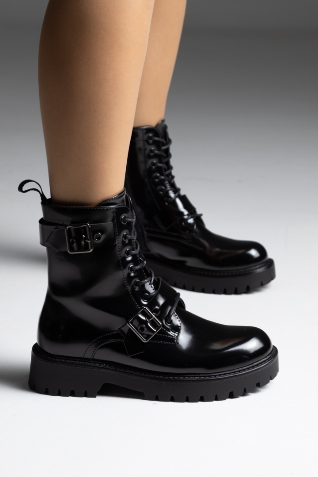 Αρβυλάκια γυναικεία με διακοσμητικές αγκράφες - Μαύρο - Image 3