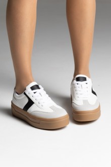 Γυναικεία sneakers με καουτσούκ πάτο - Λευκό