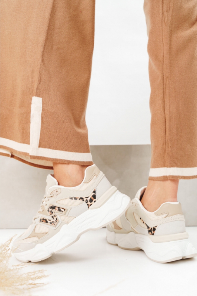 Chunky Sneakers με Διακοσμητικό Ν - Μπεζ - Image 3