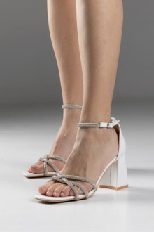 Πέδιλο με strass και χοντρό τακούνι - Λευκό