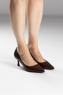 Γόβες με λεπτό χαμηλό τακούνι - Καφέ