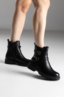 Μποτάκια δερματίνη με λάστιχο και διακοσμητικά λουράκια - Μαύρο