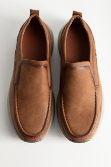 Ανδρικά μοκασίνια πολύ ελαφριά με μαλακό πάτο – Κάμελ