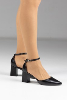 Γόβες Μυτερές με Μπαρέτα και χονδρό τακούνι - Μαύρο