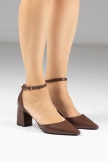 Γόβες Μυτερές με Μπαρέτα και χονδρό τακούνι – Καφέ