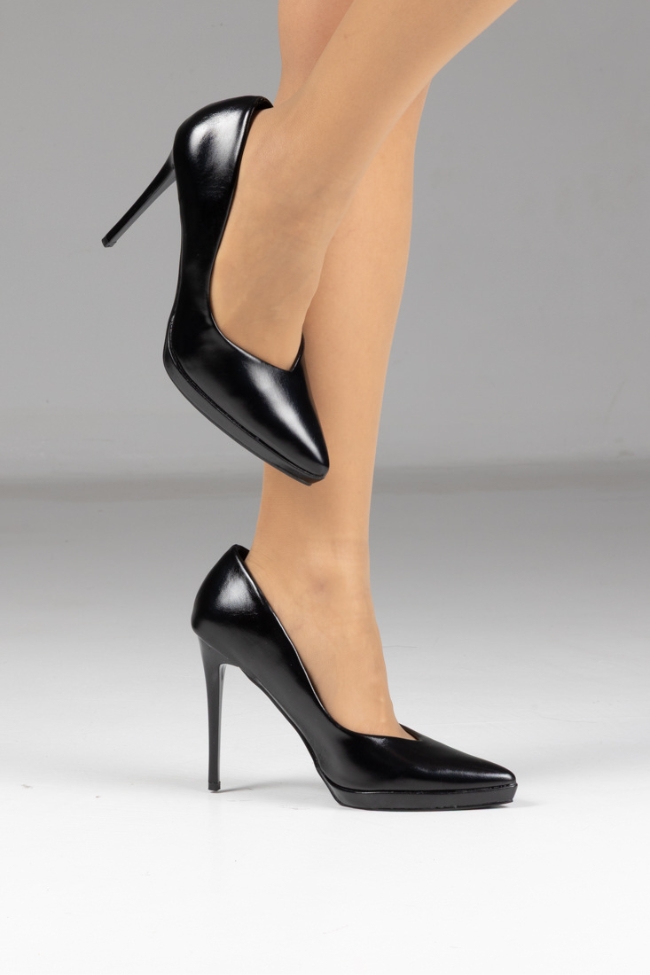 Γόβα δερματίνη μυτερή, με λεπτό τακούνι - Μαύρο - Image 2