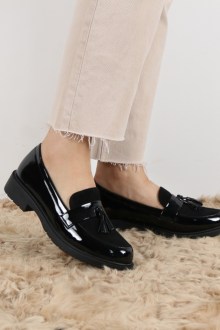 Loafers λουστρίνι και με suede λεπτομέρεια - Μαύρο