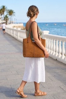 Τσάντα ώμου Suede + ΔΩΡΟ Νεσεσέρ – Κάμελ
