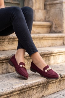Γυναικεία Loafers Suede Μπορντό με Χρυσή Μεταλλική Λεπτομέρεια