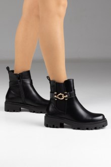 Μποτάκια δερματίνη με διακοσμητικό χρυσό στοιχείο - Μαύρο