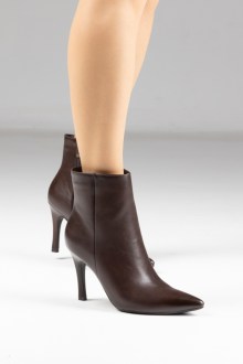 Μποτάκια μυτερό με λεπτό τακούνι -  Καφέ