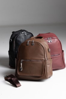 Τσαντά σακίδιο γυναικεία με εξωτερικές και εσωτερικές θήκες – Καφέ