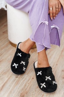 Παντόφλες με Επένδυση και Διακοσμητικούς Φιόγκους – Μαύρο