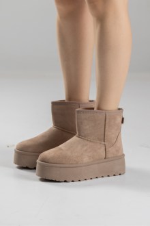 Δίσολα μποτάκια με εσωτερική γούνα και εξωτερικές ραφές – Σκούρο Μπεζ