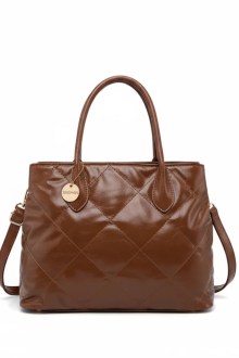 Τσάντα ώμου λουστρίνι – Καφέ