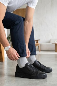 Ανδρικά sneakers με κορδόνια - Μαύρο