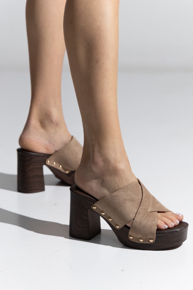Γυναικεία Clogs Suede – Σκούρο Μπεζ - Image 2