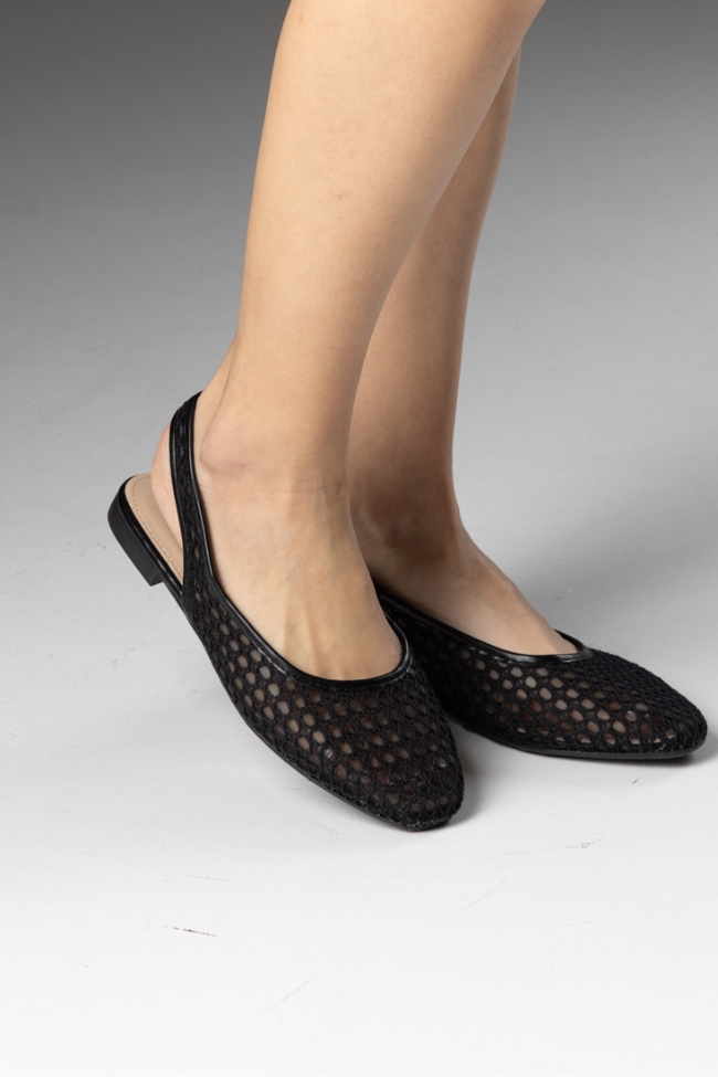 Γοβάκια με Δαντέλα και χαμηλό τακούνι – Μαύρο - Image 3