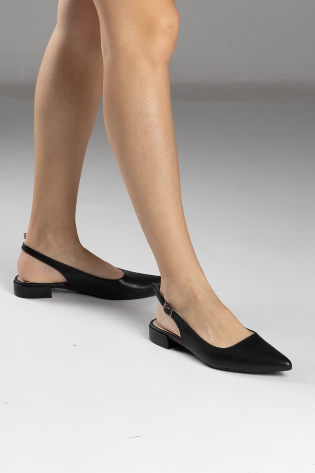 Openheel μυτερές γόβες με χαμηλό τακούνι - Μαύρο