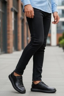 Ανδρικά sneakers με κορδόνια - Μαύρο